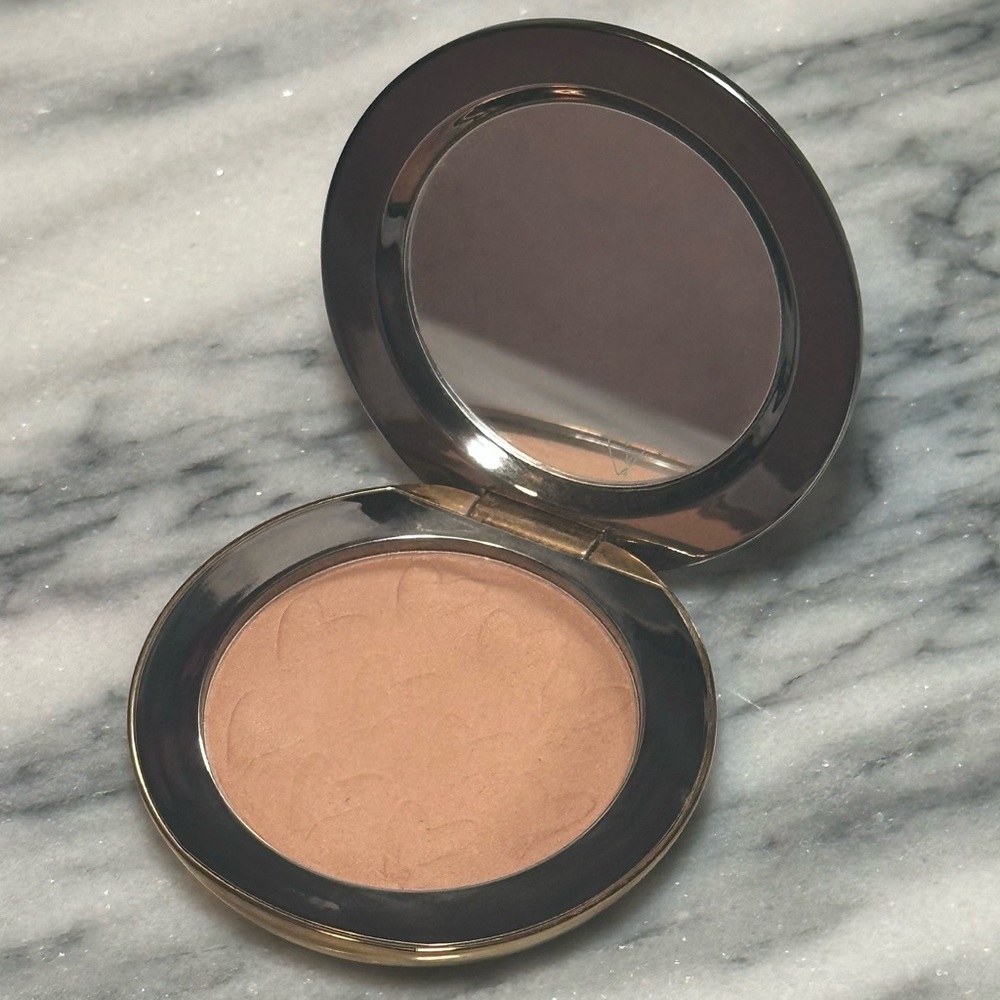 Westman Atelier Beauty Butter Matte Powder Bronzer Shade: Coup De Soleil